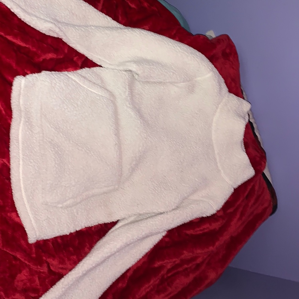 white long sleeve polyester turtle neck sweater